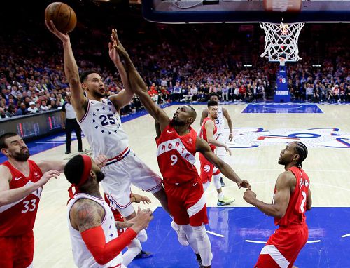  NBA季后赛争议再起：哈雷尔涉嫌种族歧视言论引热议